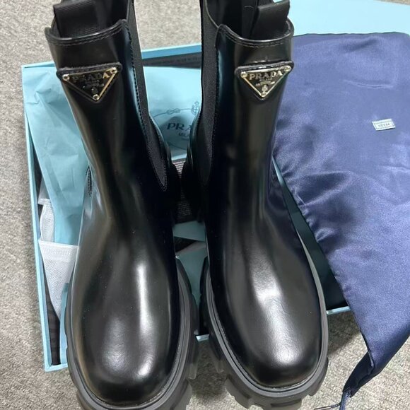 Prada Shoes - Round-toe short Chelsea boots